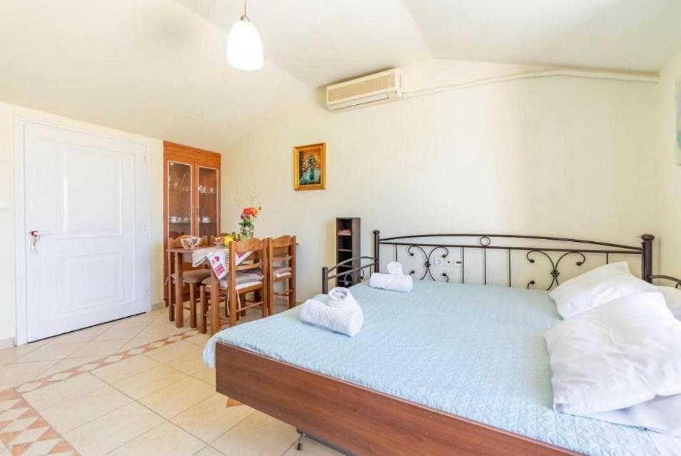 La Soffitta Di Bampina Διαμέρισμα Περιβόλι Εξωτερικό φωτογραφία